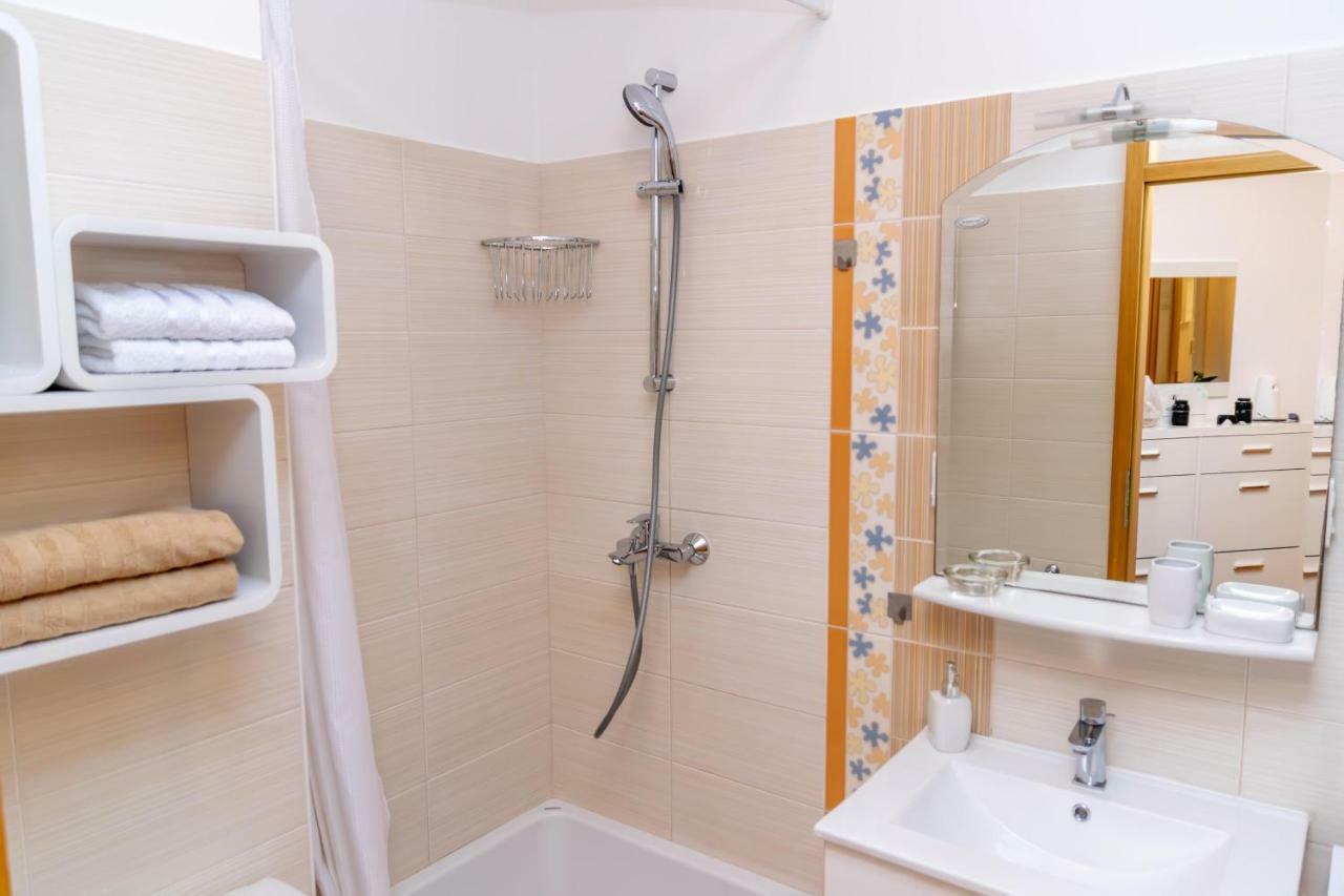 Boki Apartment Zadar Bagian luar foto