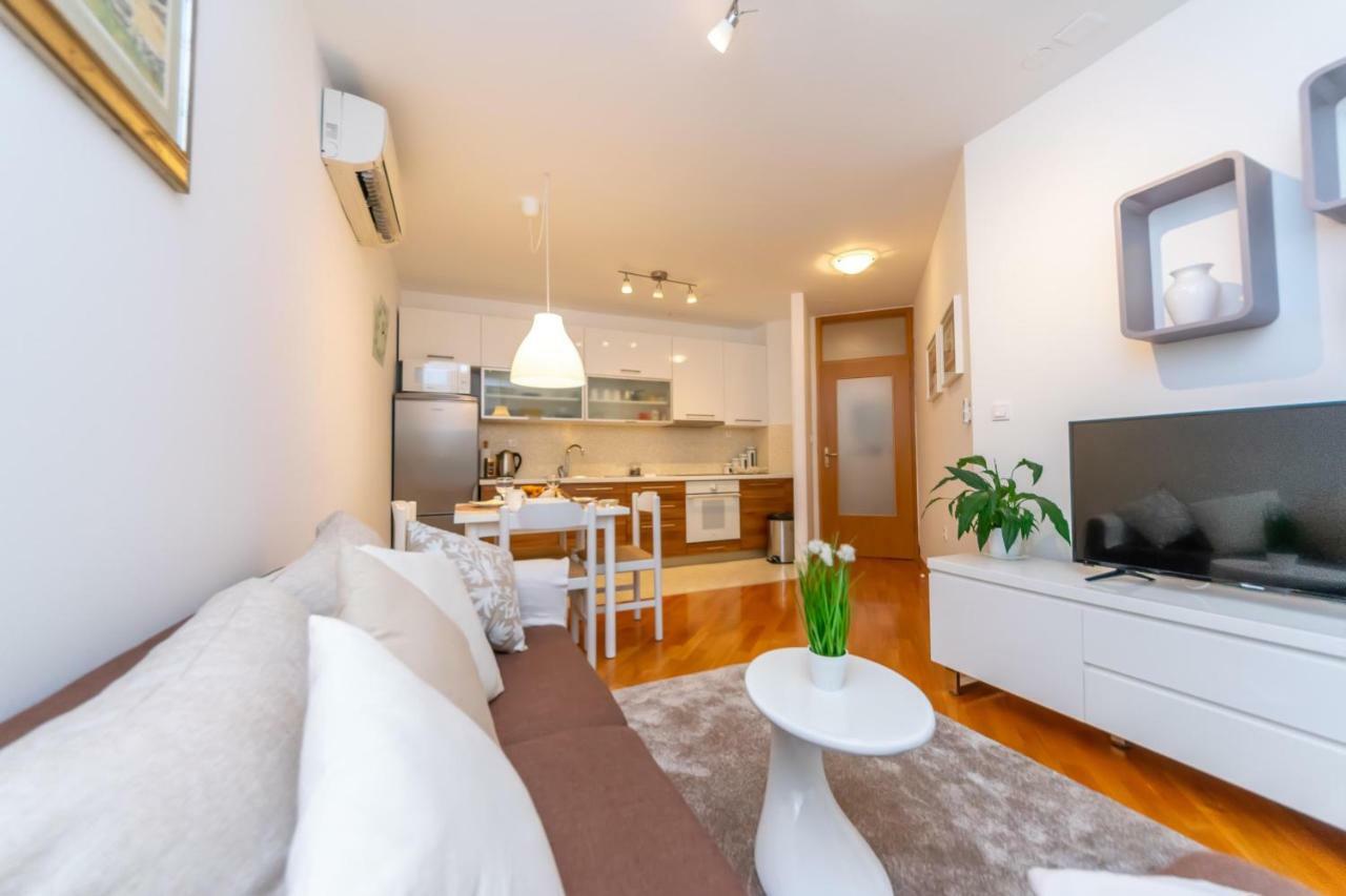 Boki Apartment Zadar Bagian luar foto