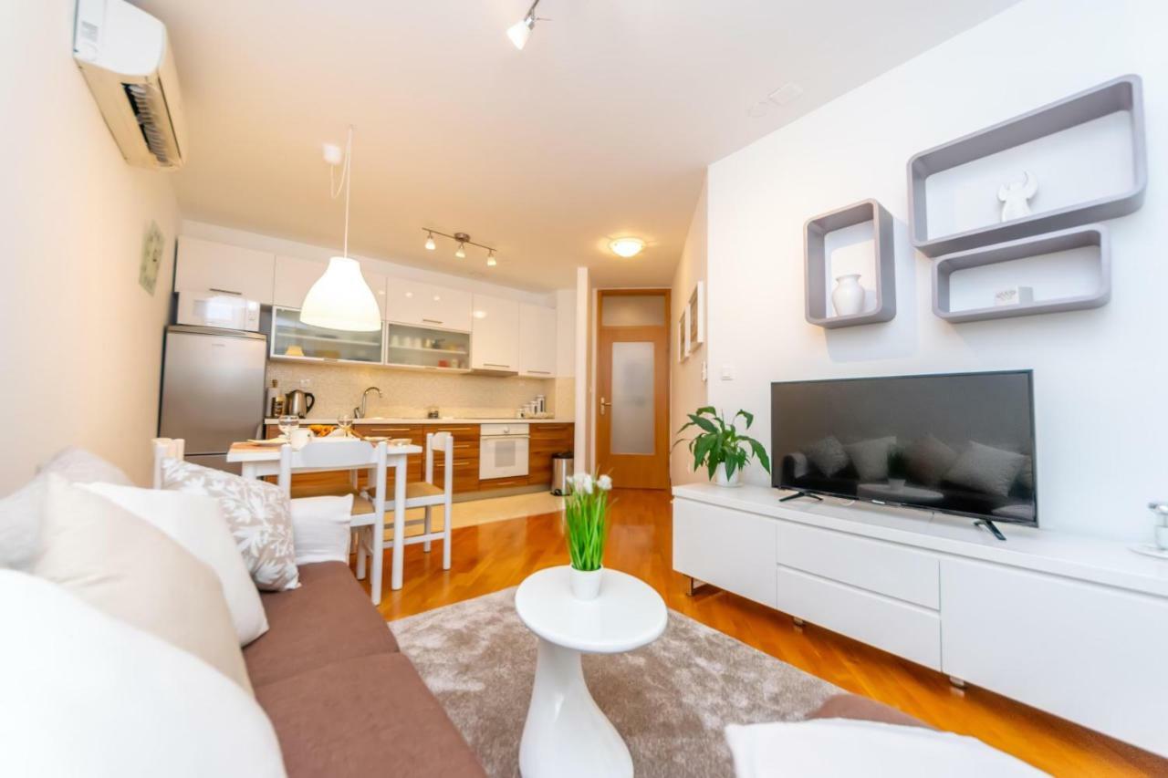 Boki Apartment Zadar Bagian luar foto